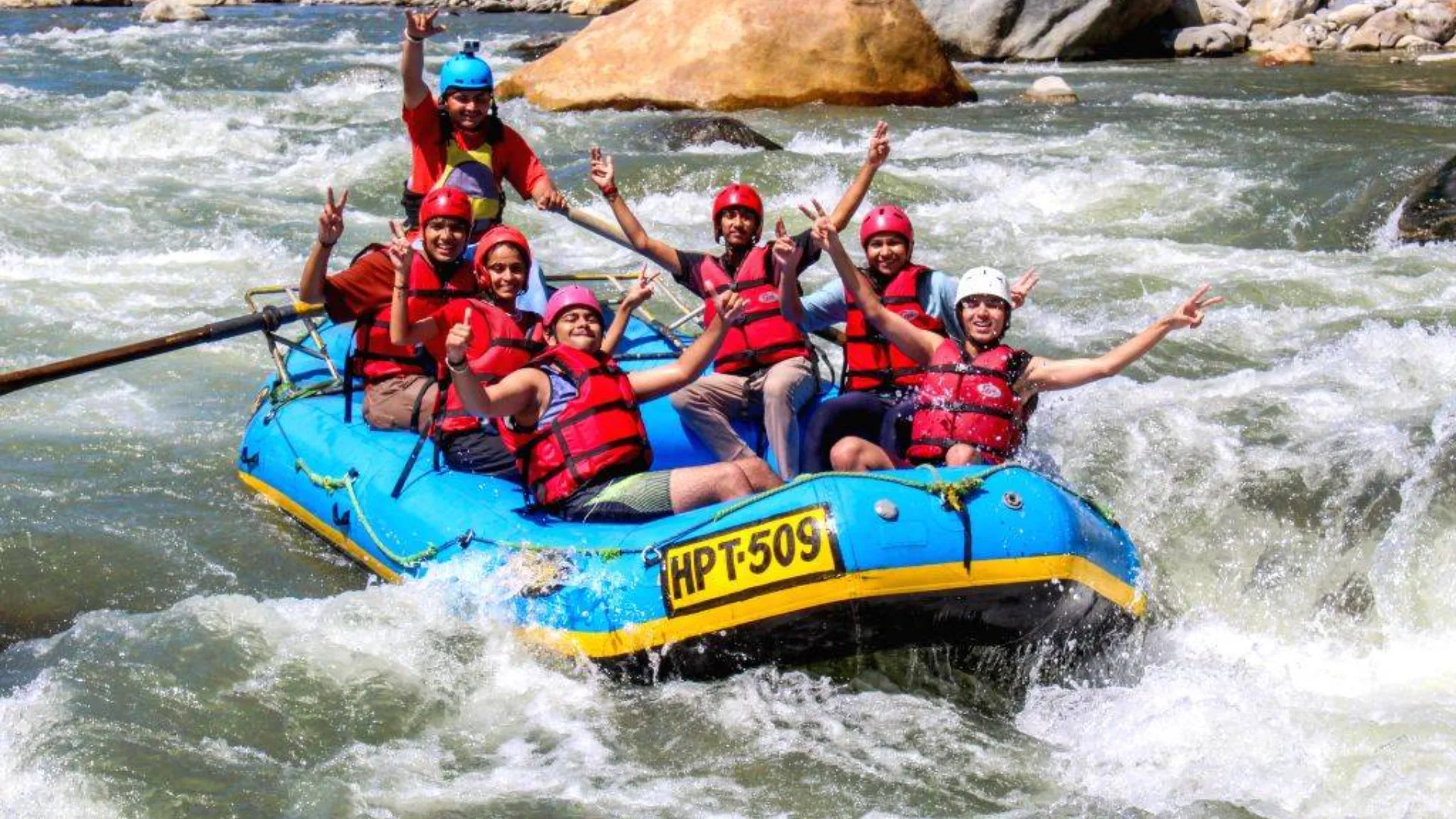 River Rafting in Manali image 2