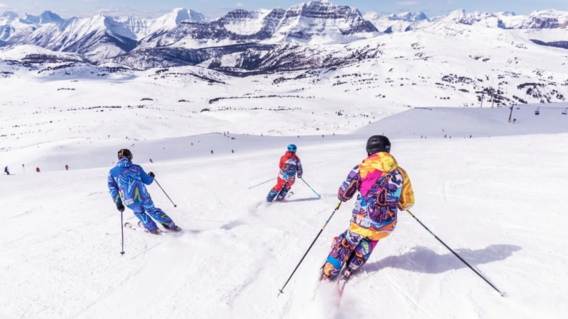 Snow Skiing in Manali image 2